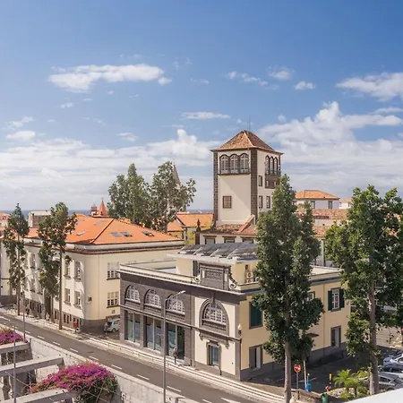 Madeira Rooftop Studio, Ocean & View Apartament *