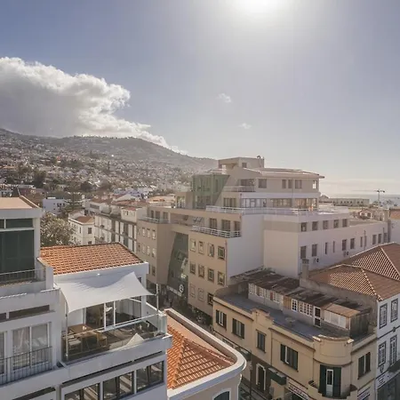 Madeira Rooftop Studio, Ocean & View *
